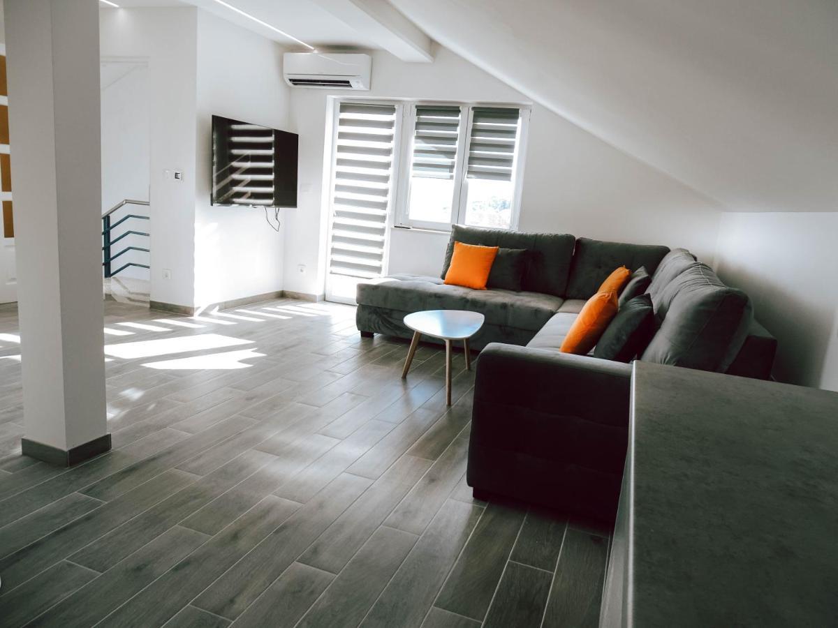 Apartament Drazena *