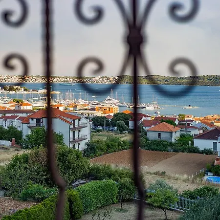 Apartment Drazena Trogir Exterior photo